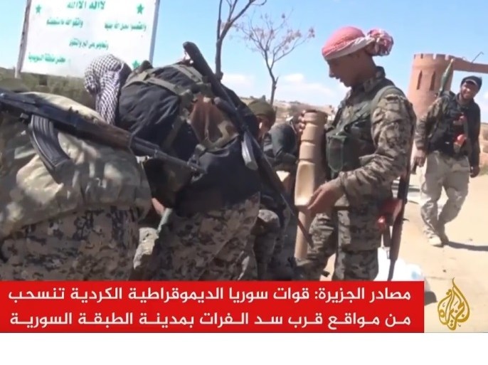 قوات سوريا الدميقراطية تنسحب من مدخل سد الفرات في الطبقة بريف الرقة.jpg