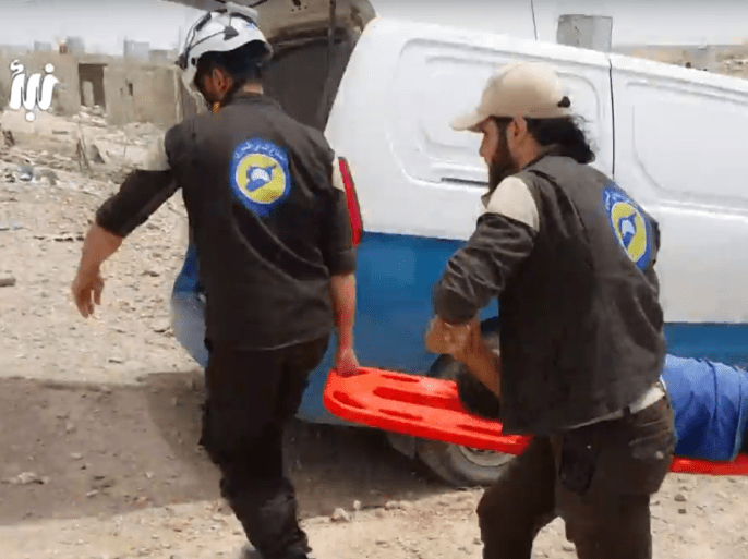 سقط عشرة قتلى في محافظة درعا جنوب سوريا اليوم الأحد جراء قصف جوي للنظام