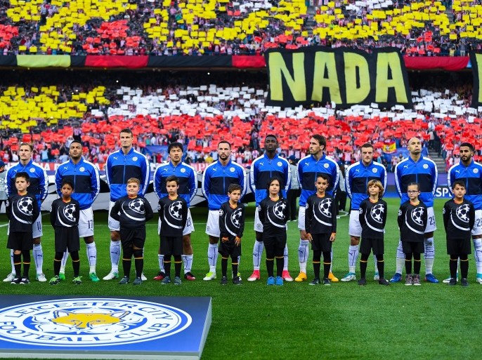 MADRID, SPAIN - APRIL 12: Leicester City players looks on prior to kick off during the UEFA Champions League Quarter Final first leg match between Club Atletico de Madrid and Leicester City at Vicente Calderon Stadium on April 12, 2017 in Madrid, Spain. (Photo by David Ramos/Getty Images)