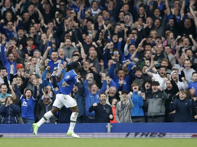 Britain Football Soccer - Everton v Leicester City - Premier League - Goodison Park - 9/4/17 Everton's Romelu Lukaku celebrates scoring their fourth goal Action Images via Reuters / Carl Recine Livepic EDITORIAL USE ONLY. No use with unauthorized audio, video, data, fixture lists, club/league logos or