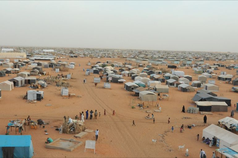 مخيم إمبرة للاجئين الماليين في موريتانيا
