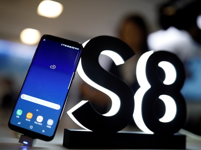 Samsung Electronics' Galaxy S8 smartphone is displayed during a media event in Seoul, South Korea, April 13, 2017. REUTERS/Kim Hong-Ji