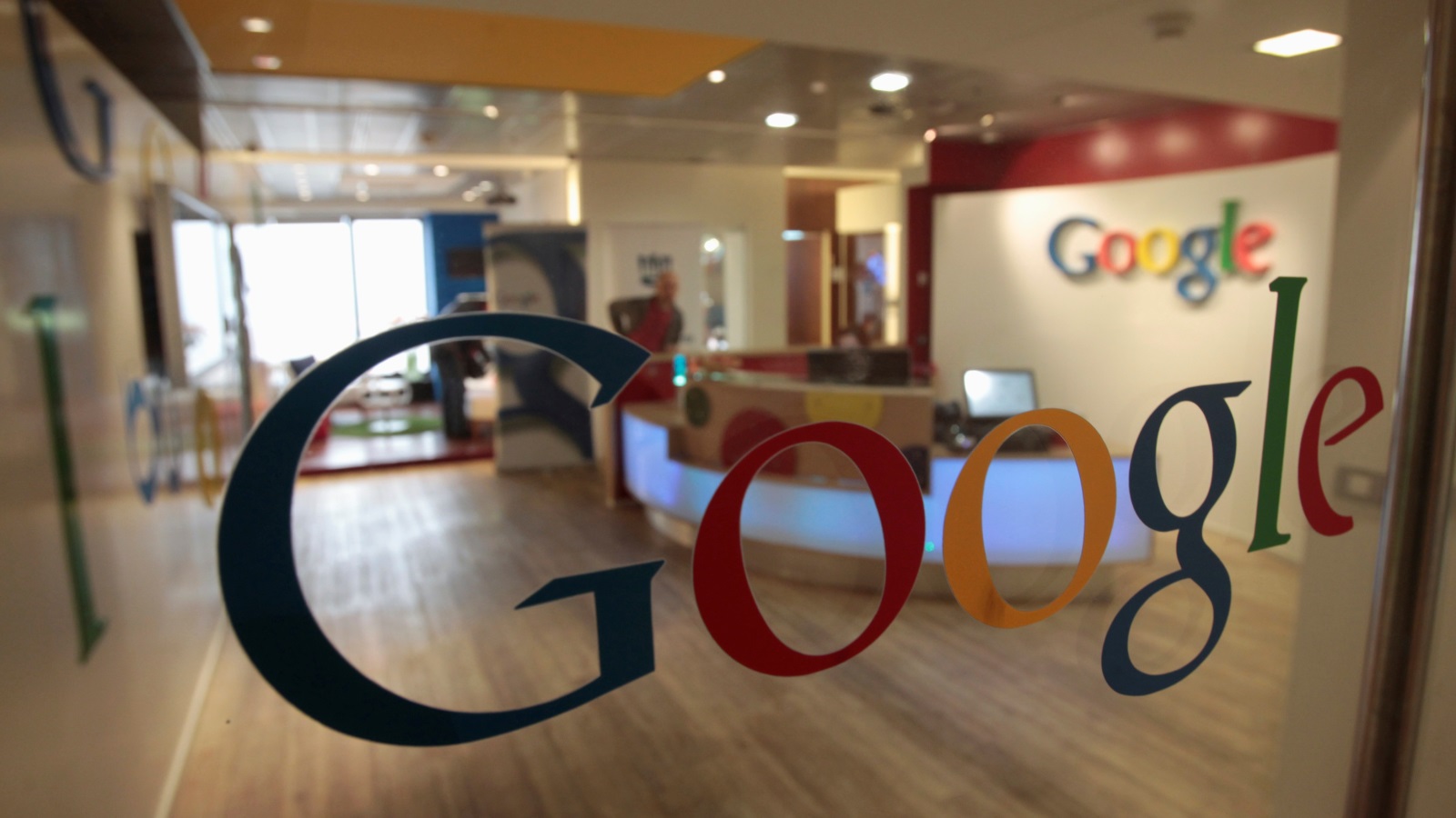 مكتب غوغل في تل أبيب حيث توظف الشركة أكثر من ستمئة مهندس (رويترز)