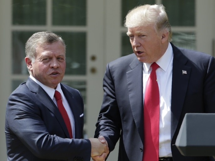 U.S. President Donald Trump (R) and Jordan's King Abdullah shake hands at the conclusion of their joint news conference in the Rose Garden after their meeting at the White House in Washington, U.S., April 5, 2017. REUTERS/Yuri Gripas