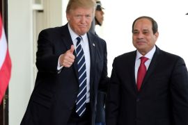 U.S. President Donald Trump welcomes Egypt's President Abdel Fattah al-Sisi at the White House in Washington, U.S., April 3, 2017. REUTERS/Carlos Barria