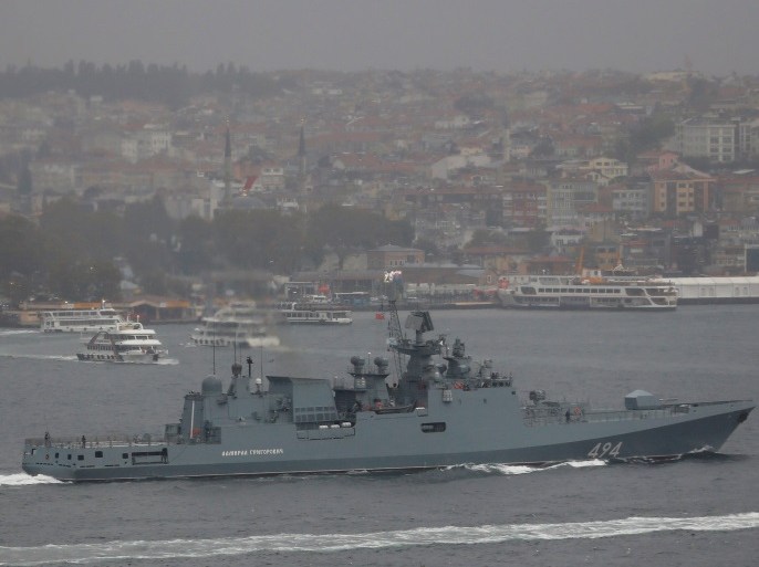 The Russian Navy's frigate Admiral Grigorovich sails in the Bosphorus on its way to the Mediterranean Sea, in Istanbul, Turkey, November 4, 2016. REUTERS/Murad Sezer