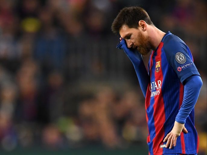 BARCELONA, SPAIN - APRIL 19: Lionel Messi of Barcelona shows his disappointment during the UEFA Champions League Quarter Final second leg match between FC Barcelona and Juventus at Camp Nou on April 19, 2017 in Barcelona, Spain. (Photo by Matthias Hangst/Bongarts/Getty Images)