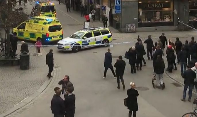 مقاطع مصورة لحادثة الدعس وسط ستوكهولم
