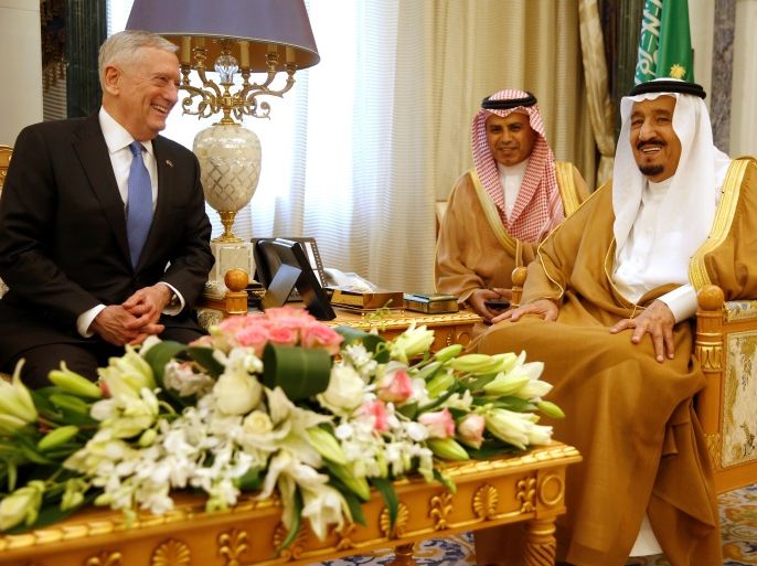 Saudi Arabia's King Salman bin Abdulaziz Al-Saud, flanked by an interpreter, welcomes U.S. Defense Secretary James Mattis in Riyadh, Saudi Arabia April 19, 2017. REUTERS/Jonathan Ernst