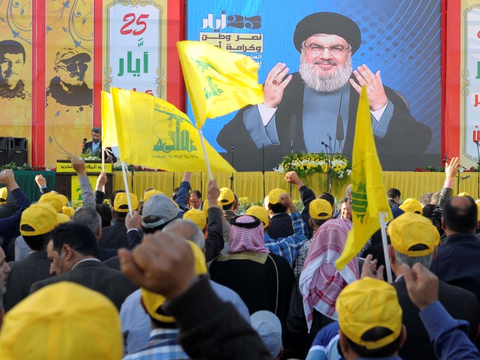 حزب الله يندد بالحملة السعودية ضد وزير الإعلام اللبناني وتيار المستقبل ينتقد دفاع الحزب عنه