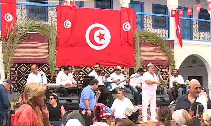 بدء مراسم زيارة اليهود السنوية لمعبد الغربية بتونس