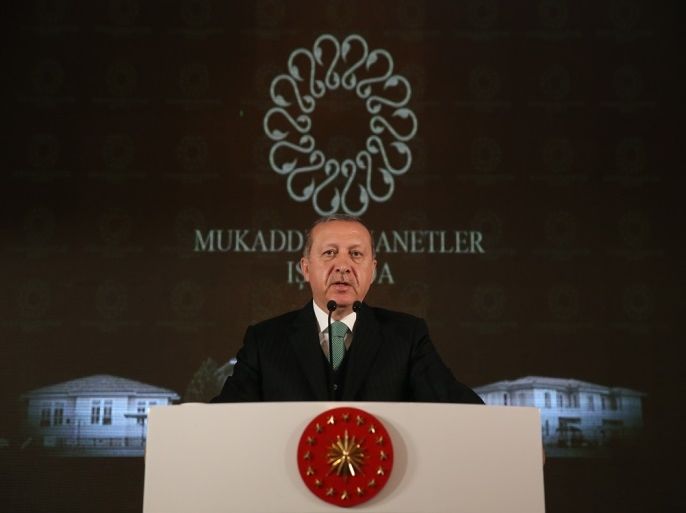 الرئيس التركي رجب طيب أردوغان خلال مؤتمر في إسطنبول