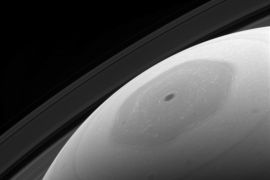 Saturn's hexagonal polar jet stream (NASA.JPL-Caltech Science Institute)
