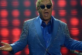RIO DE JANEIRO, BRAZIL - SEPTEMBER 20: Elton John performs at 2015 Rock in Rio on September 20, 2015 in Rio de Janeiro, Brazil. (Photo by Alexandre Loureiro/Getty Images)