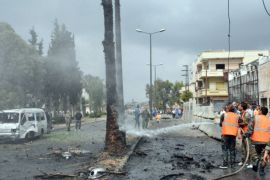 Men put off a fire after an explosion in the al-Zahraa neighbourhood of Homs city in this handout picture provided by SANA on May 23, 2017, Syria. SANA/Handout via REUTERS ATTENTION EDITORS - THIS PICTURE WAS PROVIDED BY A THIRD PARTY. REUTERS IS UNABLE TO INDEPENDENTLY VERIFY THE AUTHENTICITY, CONTENT, LOCATION OR DATE OF THIS IMAGE. FOR EDITORIAL USE ONLY.