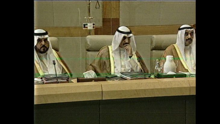 الإبقاء على وزير الإعلام الكويتي بتشكيلة الحكومة الجديدة 1998/3/22