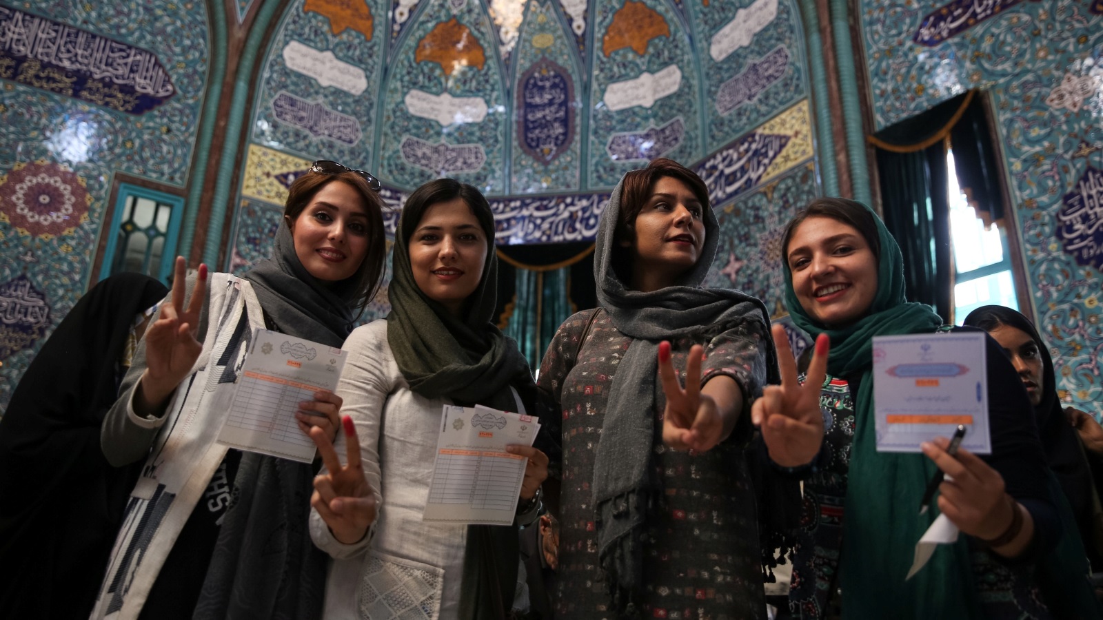  المرأة الإيرانية في الانتخابات الرئاسية الأخيرة  (مايو 2017) (رويترز)