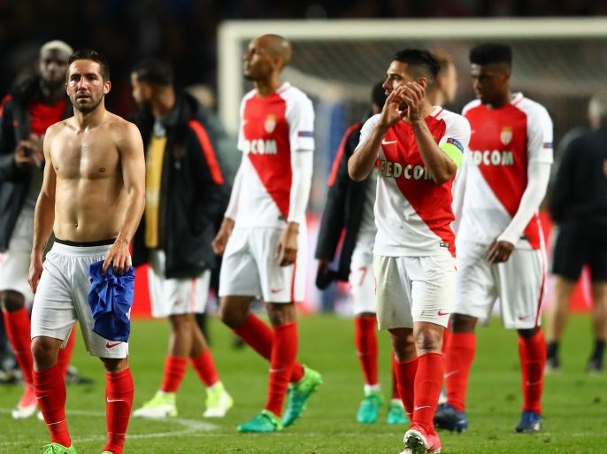 MONACO - MAY 03: Monaco players look dejected after the full time whistle during the UEFA Champions League Semi Final first leg match between AS Monaco v Juventus at Stade Louis II on May 3, 2017 in Monaco, Monaco. (Photo by Michael Steele/Getty Images)