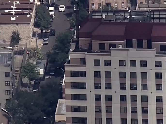 أفادت وسائل إعلام أمريكية بإصابة ثلاثة أشخاص على الأقل جراء إطلاق نار داخل مستشفى في برونكس بنيويورك.