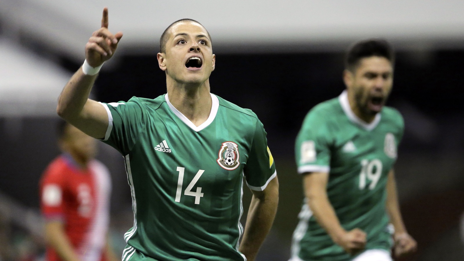 ‪خافيير هيرنانديز يتصدر قائمة هدافي المنتخب‬ المكسيكي عبر التاريخ( الأوروبية)