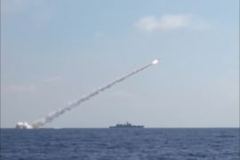 صواريخ روسية تدمر مواقع لتنظيم الدولة بحماة