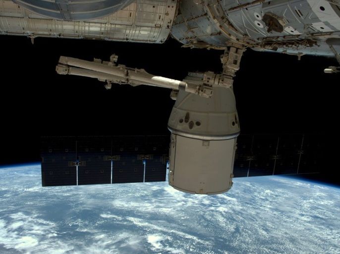 A NASA photo shows a SpaceX Dragon capsule as it is released from the International Space Station in this image released to social media on May 11, 2016. Courtesy NASA/Handout via REUTERS ATTENTION EDITORS - THIS IMAGE WAS PROVIDED BY A THIRD PARTY. EDITORIAL USE ONLY