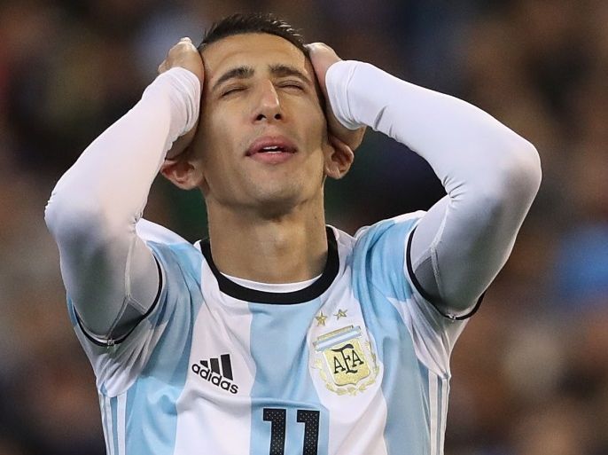 MELBOURNE, AUSTRALIA - JUNE 09: Angel Di Maria of Agrentina reacts after missing a shot on goal during the Brazil Global Tour match between Brazil and Argentina at Melbourne Cricket Ground on June 9, 2017 in Melbourne, Australia. (Photo by Robert Cianflone/Getty Images)