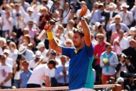 PARIS, FRANCE - JUNE 09: Stan Wawrinka of Switzerland celebrates victory following the mens singles semi-final match against Andy Murray of Great Britain on day thirteen of the 2017 French Open at Roland Garros on June 9, 2017 in Paris, France. (Photo by Adam Pretty/Getty Images)