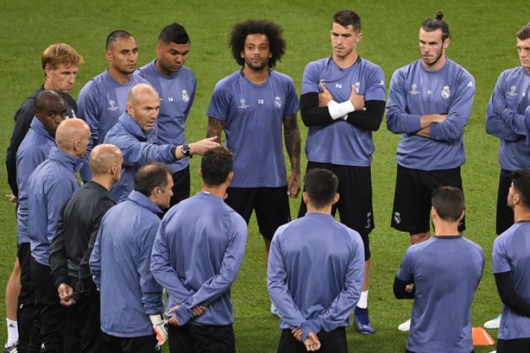CARDIFF, WALES - JUNE 02: Zinedine Zidane, Manager of Real Madrid gives his team instructions during a Real Madrid training session prior to the UEFA Champions League Final between Juventus and Real Madrid at the National Stadium of Wales on June 2, 2017 in Cardiff, Wales. (Photo by Michael Regan/Getty Images)