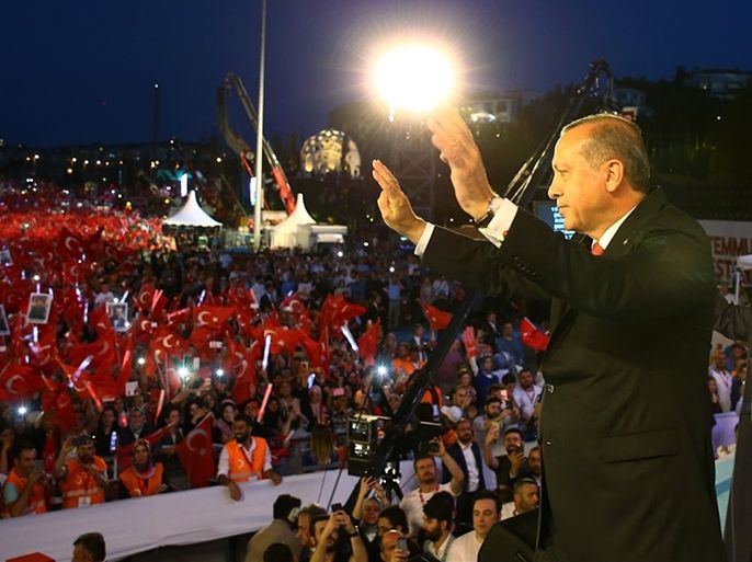 تعليم - احتفالات حاشدة بالذكرى الأولى لفشل الانقلاب في تركيا
