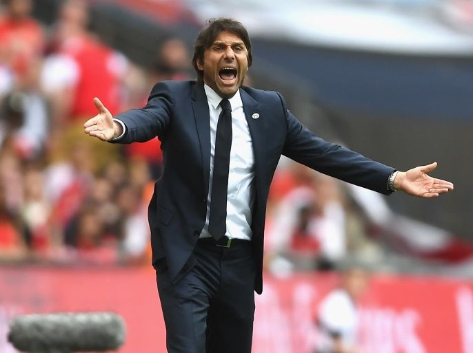 LONDON, ENGLAND - MAY 27: Antonio Conte, Manager of Chelsea reacts during The Emirates FA Cup Final between Arsenal and Chelsea at Wembley Stadium on May 27, 2017 in London, England. (Photo by Mike Hewitt/Getty Images)