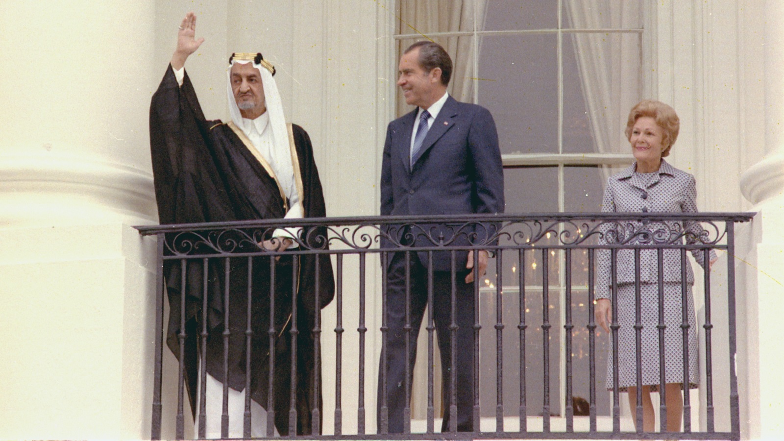 الملك فيصل مع الرئيس الأميركي نيكسون عام 1971 (مواقع التواصل)