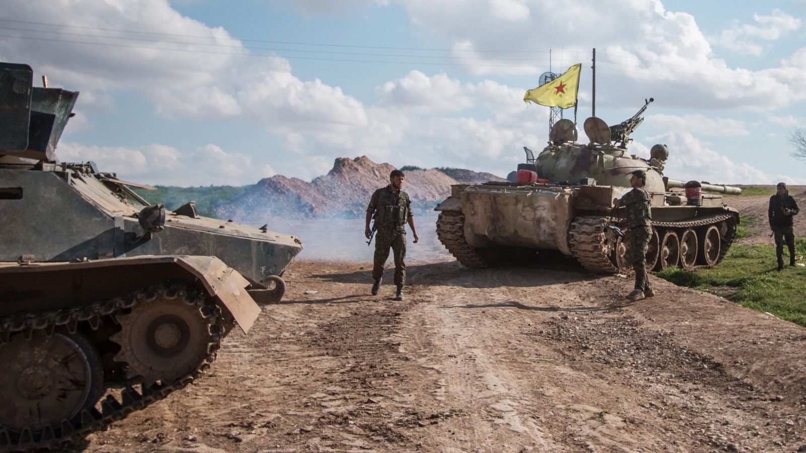  وحدات حماية الشعب الكردي التي تدعمها الولايات المتحدة (رويترز)