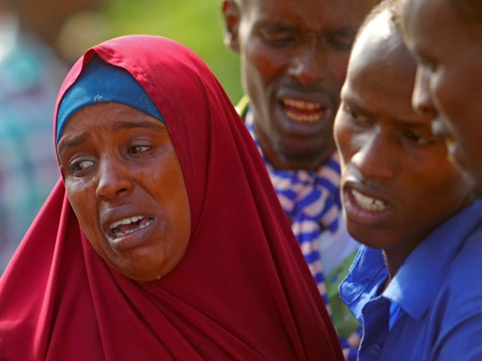 Relatives mourn the killing of their kin in an attack by Somali forces and supported by U.S. troops, at the Madina hospital in Mogadishu, Somalia, August 25, 2017. REUTERS/Feisal Omar