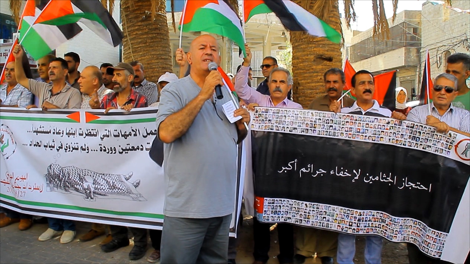 الفلسطينيون يرفضون المساومة على جثامين الشهداء (الجزيرة)