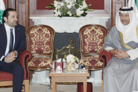 رئيس الوزراء الكويتي جابر المبارك الصباح يستقبل نظيره اللبناني سعد الحريري (وكالة الأنباء الكويتية)