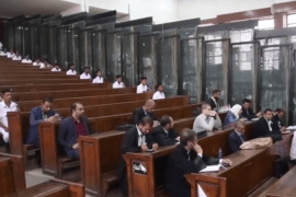 محكمة جنايات القاهرة أجلت محاكمة 739 من رافضي الانقلاب المتهمين في قضية فض اعتصام رابعة العدوية,