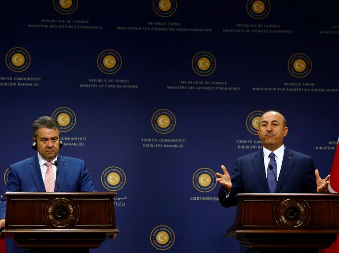 German Foreign Minister Sigmar Gabriel and his Turkish counterpart Mevlut Cavusoglu attend a news conference in Ankara, Turkey, June 5, 2017. REUTERS/Umit Bektas