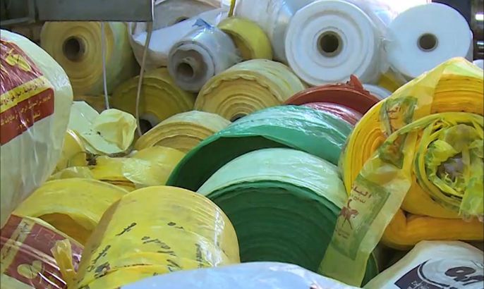 وقف صناعة وتداول أكياس البلاستيك يثير الجدل بالسودان