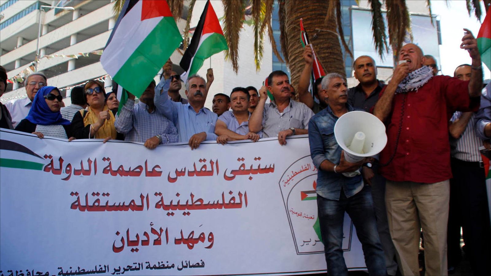 مبادرة نداء القدس لإنهاء الانقسام استمدت قوتها من وحدة الفلسطينيين بالقدس (الجزيرة)