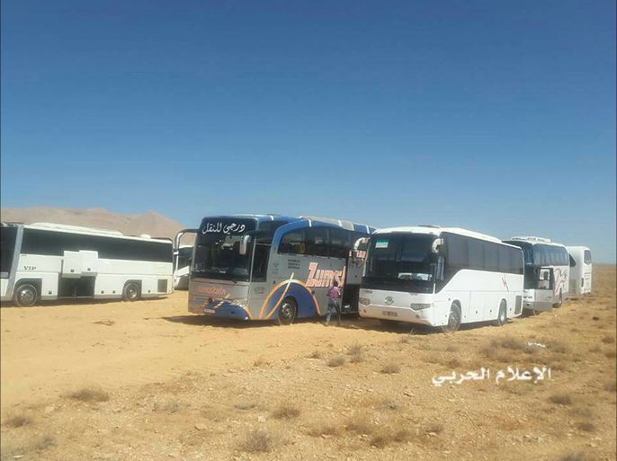 صور فوتوغرافية نشرها الاعلام الحربي للنظام السوري للحافلات في القلمون