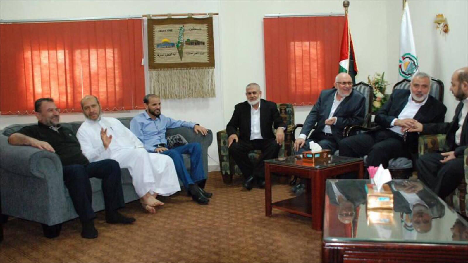 ‪المكتب السياسي لحركة حماس اجتمع مؤخرا في القاهرة‬  (الجزيرة)