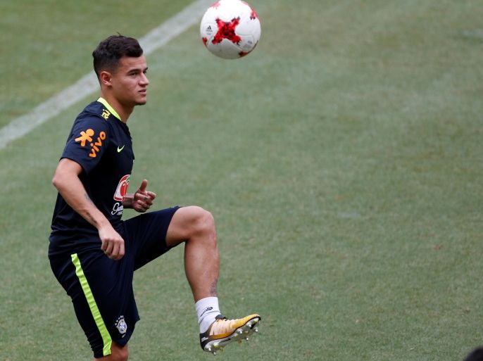 Soccer Football - 2018 World Cup Qualifications - South America - Brazil Training - Manaus, Brazil - September 3, 2017 - Brazil's Philippe Coutinho controls the ball during a training session ahead of their match against Colombia. REUTERS/Bruno Kelly
