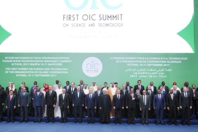 Leaders and representatives of the Organization of Islamic Cooperation (OIC) member states pose for a group photo during the Kazakhstan Summit summit, in Astana, Kazakhstan September 10, 2017. Miraflores Palace/Handout via REUTERS ATTENTION EDITORS - THIS PICTURE WAS PROVIDED BY A THIRD PARTY.