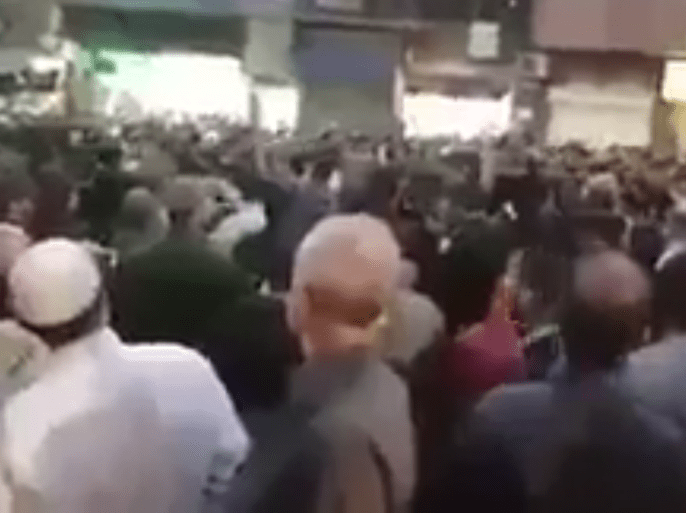 مظاهرات لأكراد إيران تأيدا لاستفتاء انفصال كردستان العراق صور بثها ناشطون على الإنترنت
