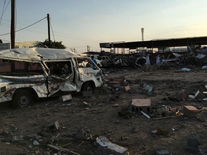 A view shows the damage to a car salvage yard that was hit by a Houthi rocket in an industrial area in eastern Najran city, Saudi Arabia August 27, 2016. Picture taken August 27, 2016. REUTERS/Katie Paul