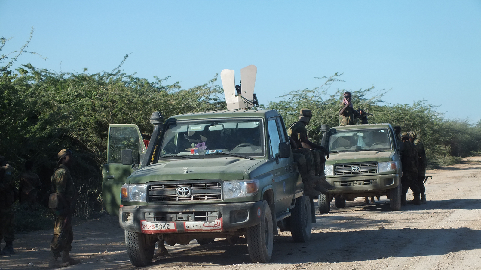 جنود من الجيش الصومالي في إحدى عملياتهم بجنوب الصومال(الجزيرة نت)