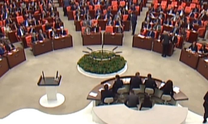 البرلمان التركي يصادق على تمديد نشر قوات بالعراق وسوريا