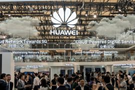 FILE PHOTO: Visitors are seen at HUAWEI stand during the 2017 Mobile World Congress in Shanghai, China June 28, 2017. REUTERS/Stringer ATTENTION EDITORS - THIS IMAGE WAS PROVIDED BY A THIRD PARTY. CHINA OUT