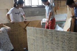 طلاب يابانيون يمتهنون تصليح الأبواب والشبابيك